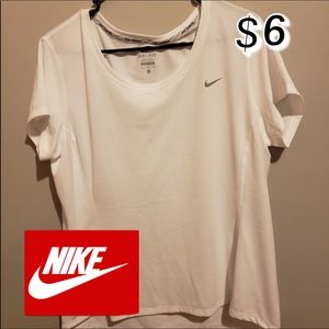 NIKE DRI-FIT WORKOUT SHIRT